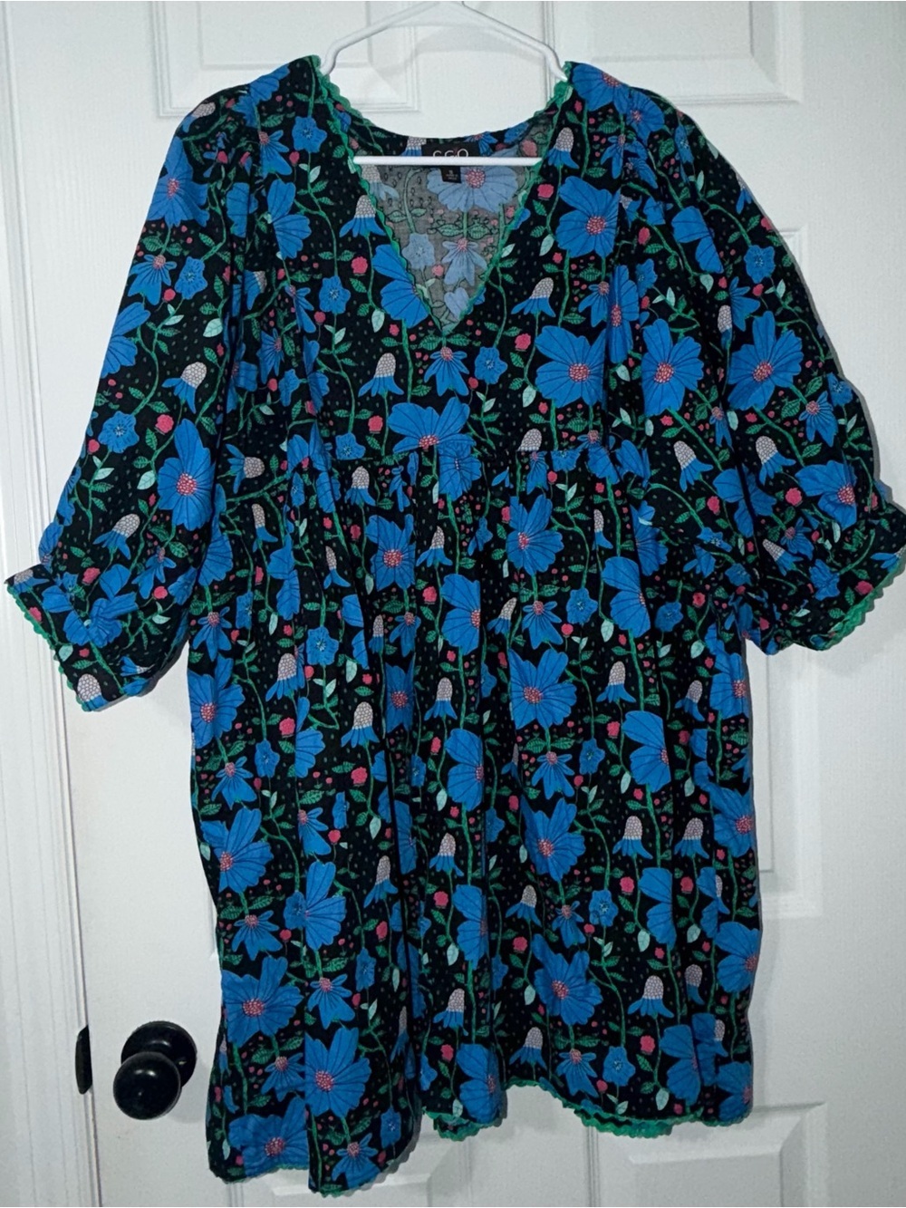 Gigio Floral V-Neck Dress Size S